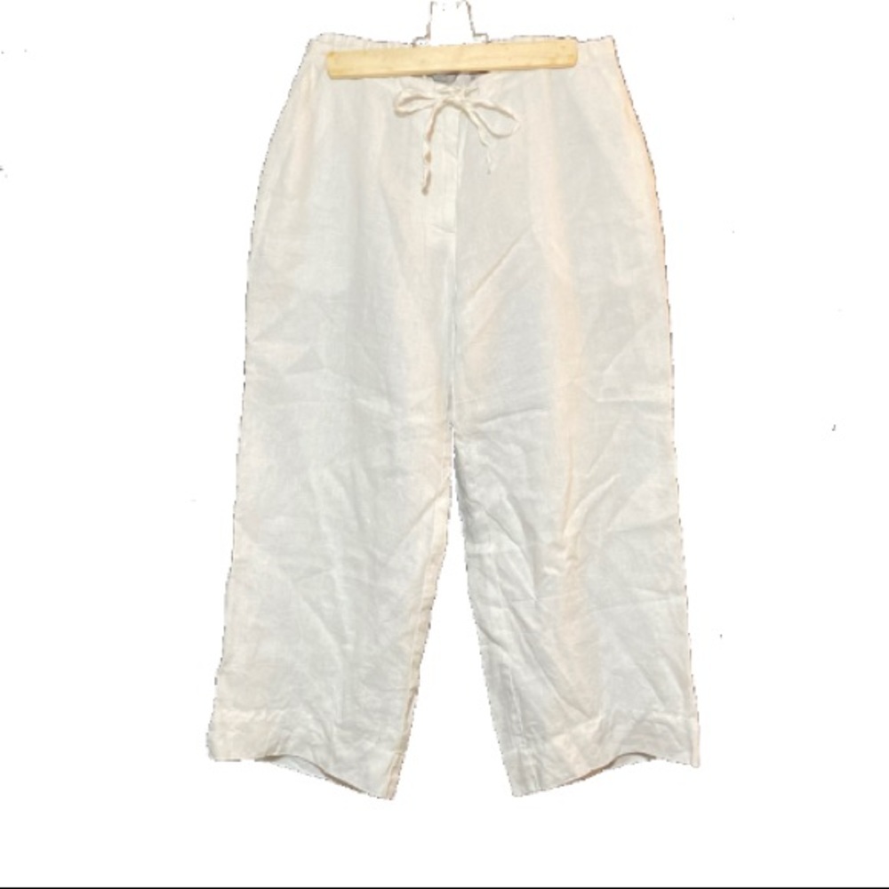 Liz Claiborne 100% white linen capri pants